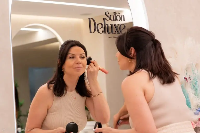 Salon Deluxe – Professional Hair & Beauty